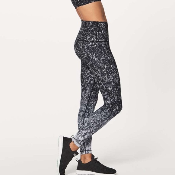 Lululemon Size 4 Wunder Under Leggings Nulox Ombre High Rise Tights Black/White - Picture 7 of 9